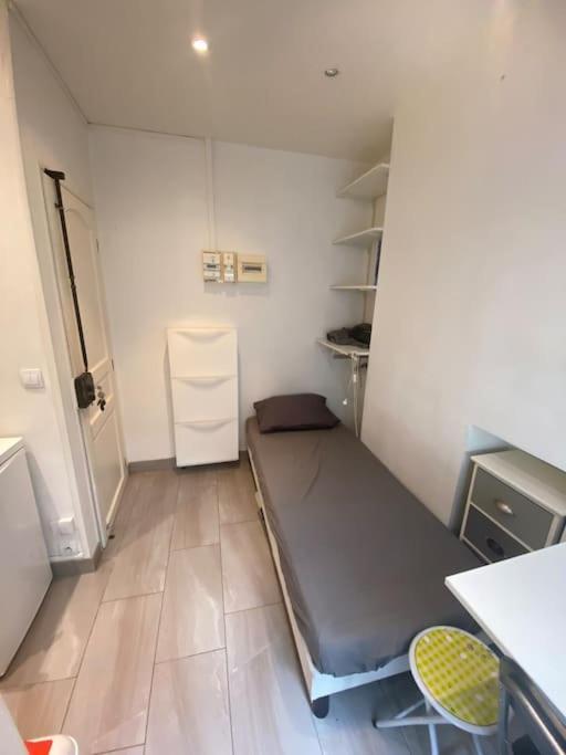 Small Studio Near Eiffel Tower Paris Exteriör bild
