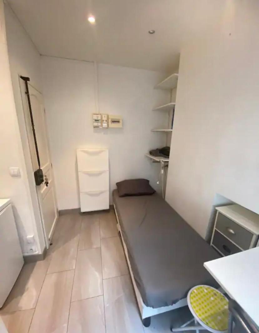 Small Studio Near Eiffel Tower Paris Exteriör bild
